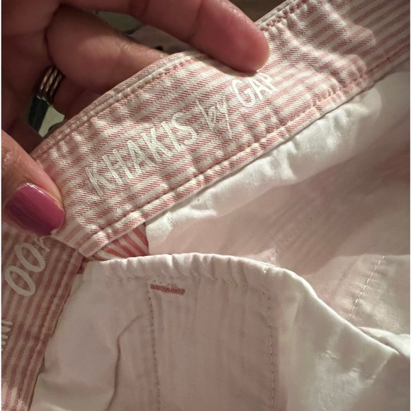 pink and white striped Skinny Mini Khakis by gap. - Picture 4 of 4